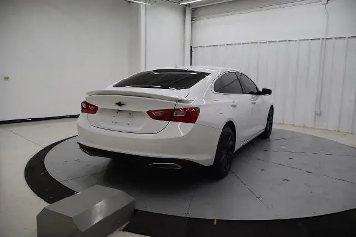 $19595 : Chevrolet Malibu 2023 RS 4dr image 4