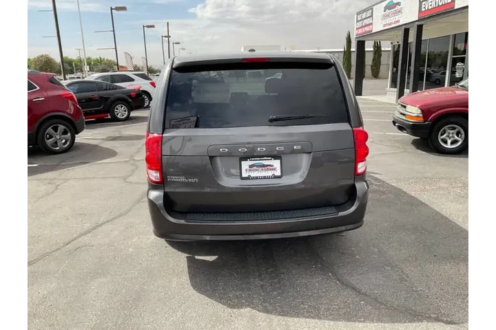 2015 Grand Caravan SE image 6