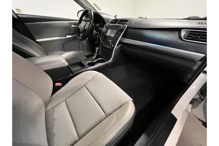 $13952 : Toyota Camry 2015 SE 4dr Sed image 10