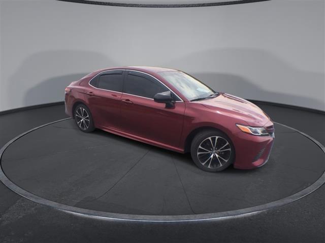 $17600 : PRE-OWNED 2018 TOYOTA CAMRY SE image 2