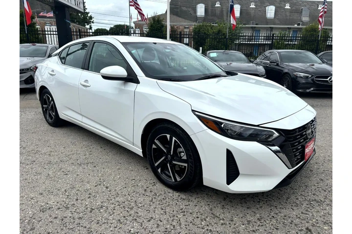 2024 Sentra SV image 2
