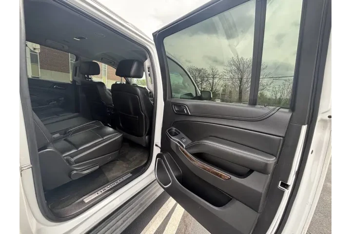 $11999 : 2015 Suburban LT image 10