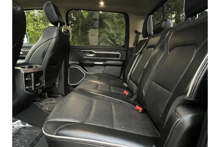 $23995 : 2019 RAM 1500 Laramie image 9
