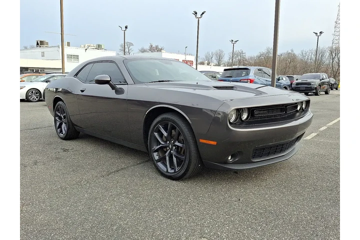 $24895 : Dodge Challenger 2023 SXT 2d image 7