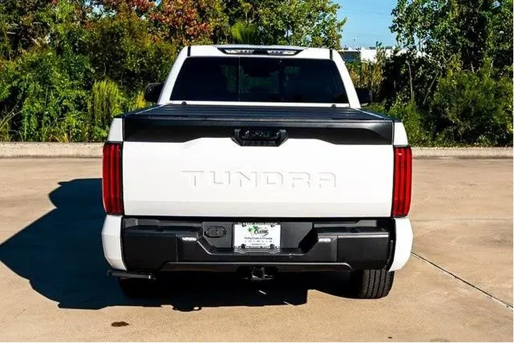$33970 : Toyota Tundra 2023 4x2 SR5 4 image 3