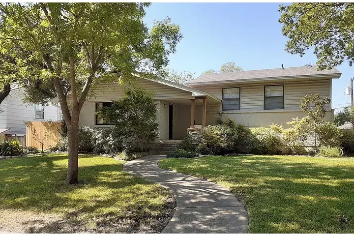 $1579 : HOUSE FOR RENT IN DALLAS TX image 2