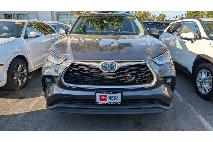 $38990 : 2021 Highlander Hybrid XLE image 3