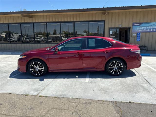 $17999 : 2018 Camry SE image 5