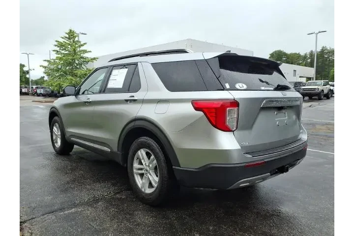 $25941 : Ford Explorer 2021 AWD XLT 4 image 10