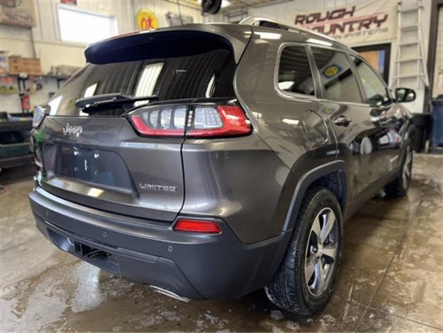 $21500 : 2019 Cherokee Limited image 6