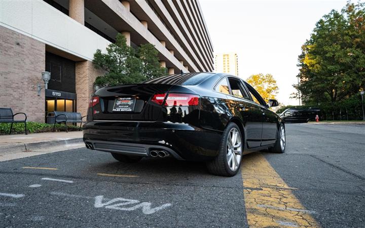 $18000 : 2009 AUDI S6 image 4