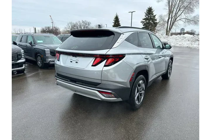 $25000 : Hyundai TUCSON 2025 AWD SEL image 2