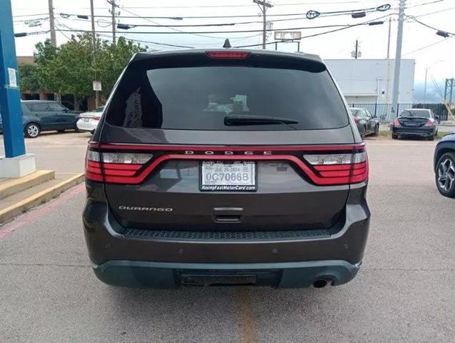 2019 Durango SXT image 6