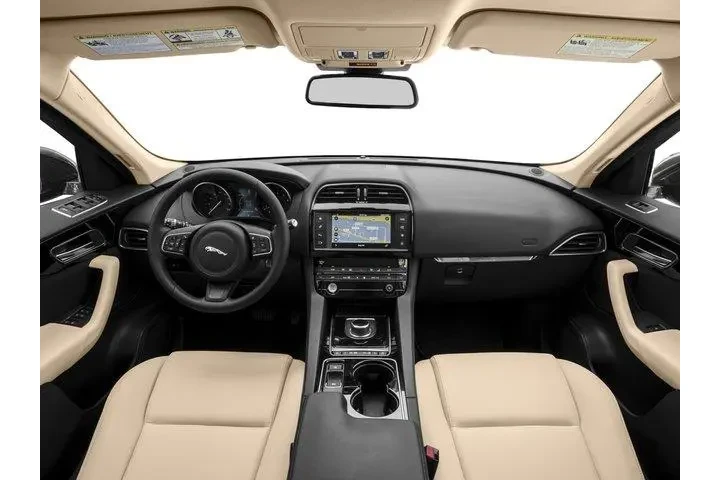 $13690 : Jaguar F-PACE 2017 AWD 35t P image 8