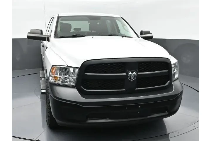 $28594 : Ram 1500 Classic 2021 4x4 Tr image 3
