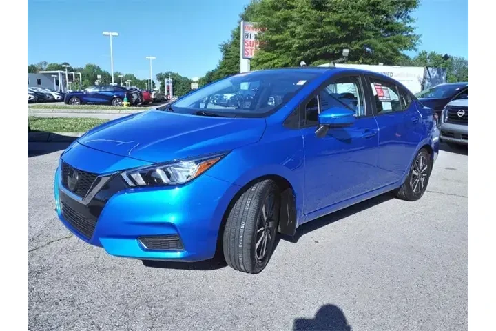 $13985 : Nissan Versa 2020 SV 4dr Sed image 7