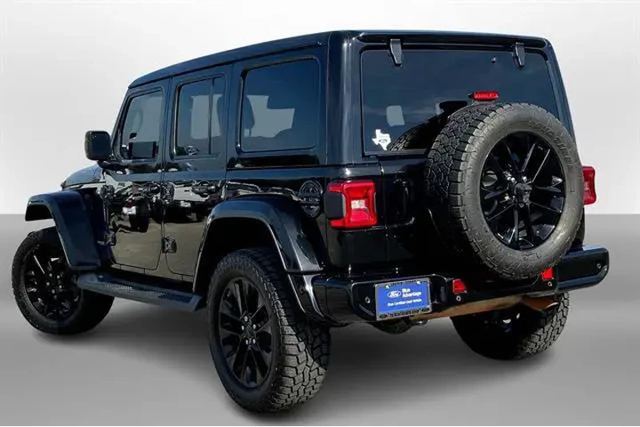 $34989 : Jeep Wrangler Unlimited 2021 image 10