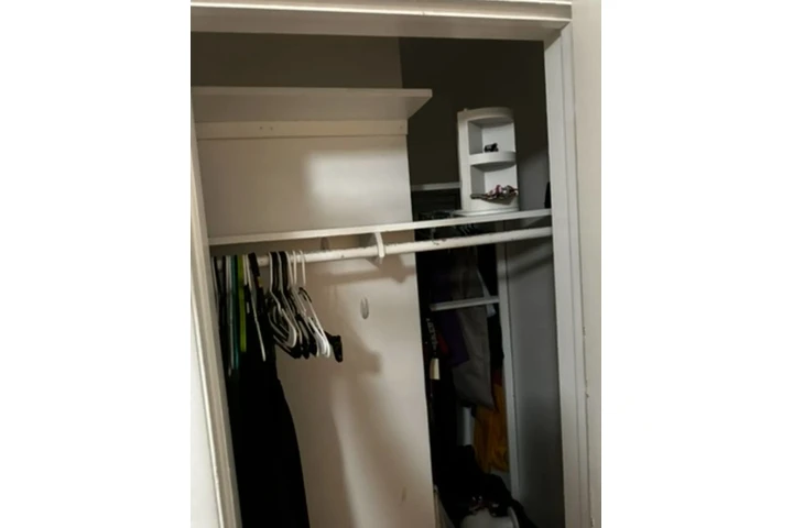 $850 : Recamara en Compton image 2