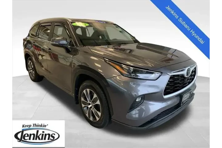 $37900 : Toyota Highlander 2024 AWD X image 1