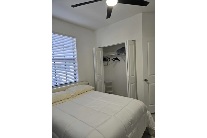 $800 : Habitacion con baño privado image 1