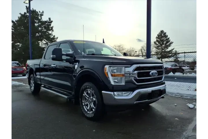 $35980 : Ford F-150 2022 4x4 XLT 4dr image 3