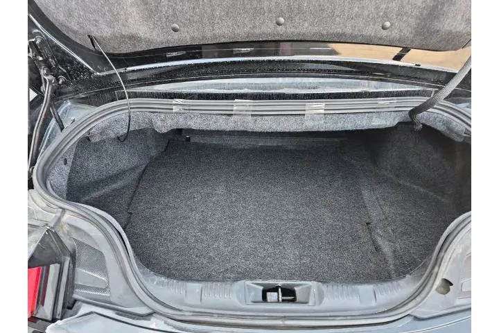 $28770 : Ford Mustang 2024 EcoBoost 2 image 8