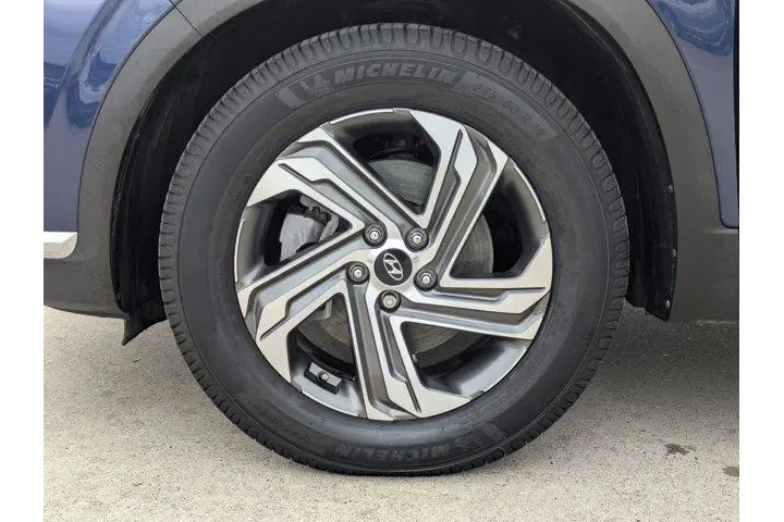 $20995 : Hyundai SANTA FE 2021 SEL 4d image 10