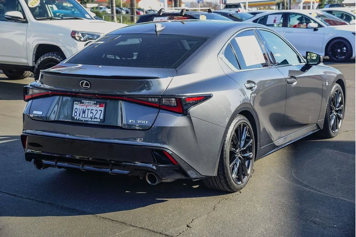 $32945 : Lexus IS 350 2021 F SPORT 4d image 7