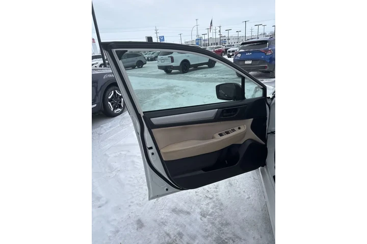 $14795 : 2017 Legacy 2.5i image 10