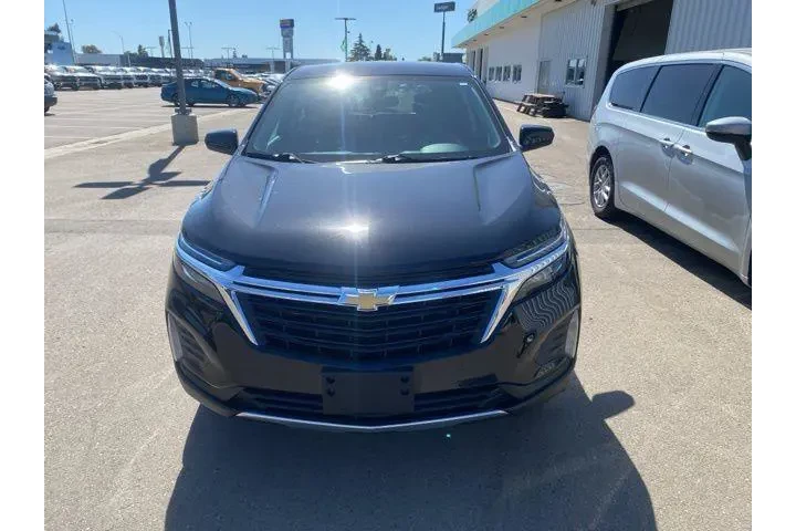 $19775 : Chevrolet Equinox 2023 4x4 L image 2