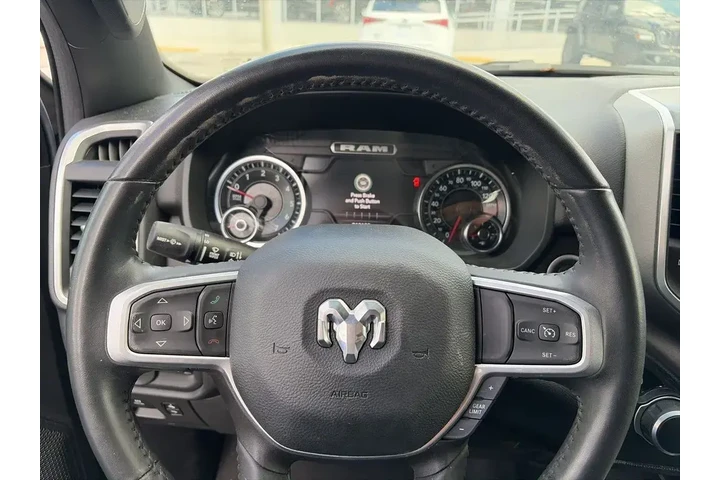 $37000 : Ram 1500 2022 4x2 Big Horn 4 image 9