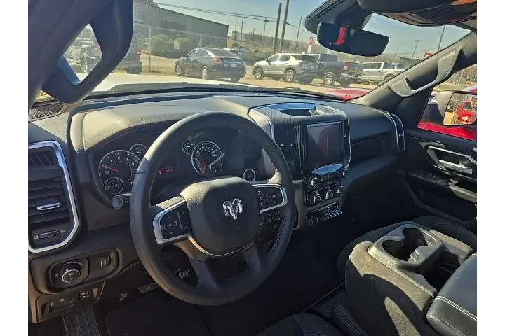 $36946 : Ram 1500 2025 4x4 Big Horn 4 image 6