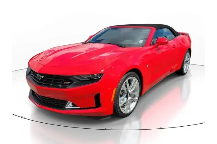 $39991 : Chevrolet Camaro 2022 LT 2dr image 2
