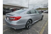 $28900 : Honda Accord 2022 Sport Spec thumbnail