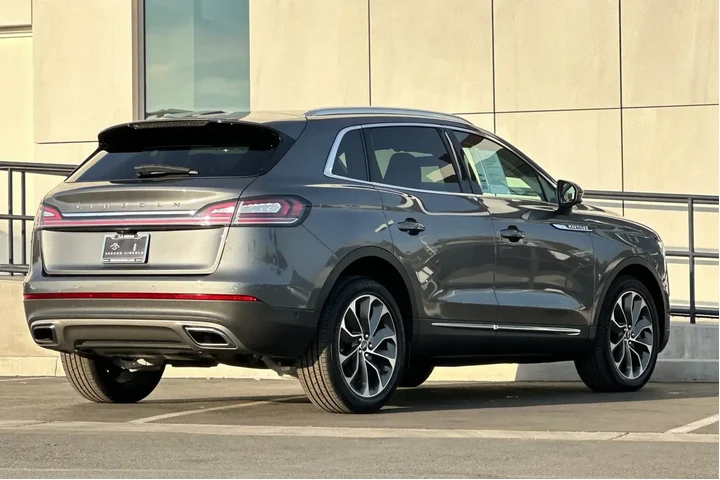 $34900 : Lincoln Nautilus 2022 AWD Re image 3