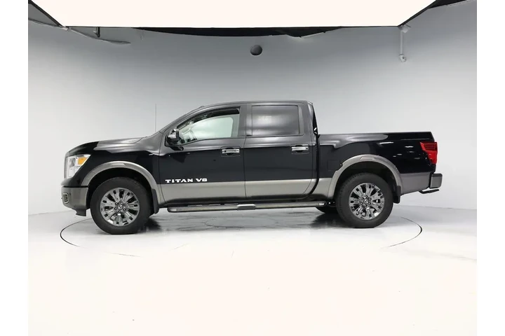 $32998 : Nissan Titan 2018 4x4 Platin image 3