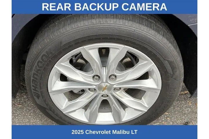 $22898 : Chevrolet Malibu 2025 LT 4dr image 9