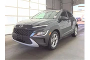 $18499 : Hyundai KONA 2022 AWD SEL 4d thumbnail