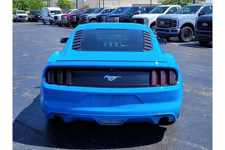 $16449 : Ford Mustang 2017 EcoBoost 2 image 5