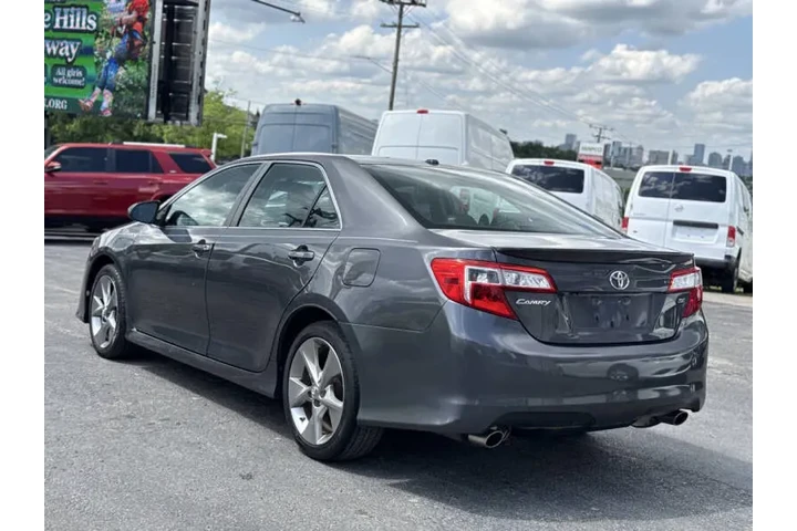 $13995 : 2012 Camry SE V6 image 7