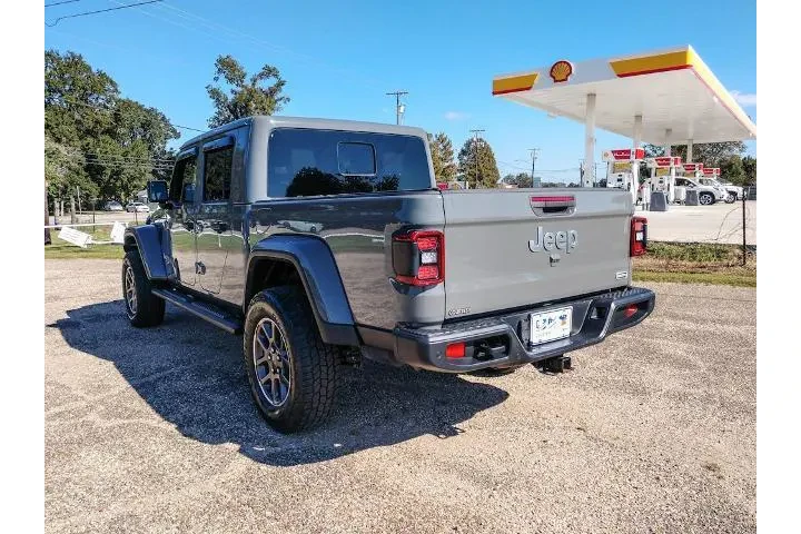 $27555 : Jeep Gladiator 2020 4x4 Over image 3