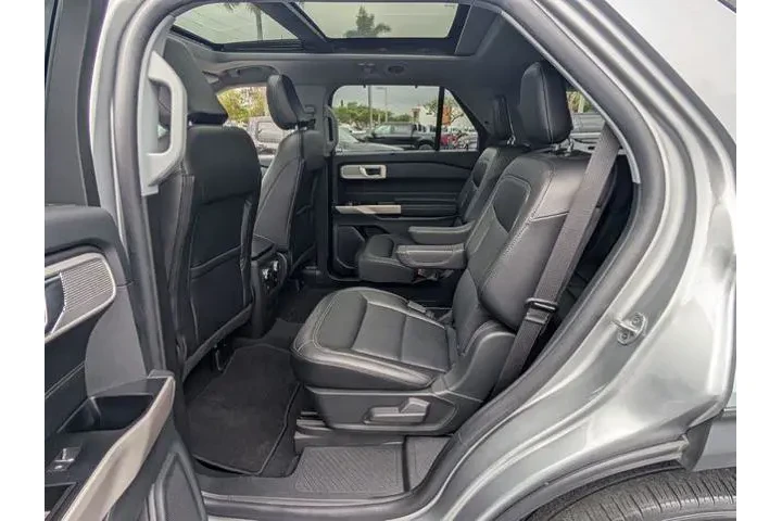 $32997 : Ford Explorer 2023 Limited 4 image 8