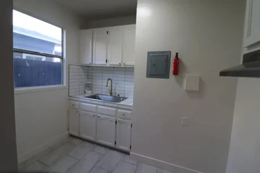 ¡OBTENGA UN MES GRATIS! Single en Los Angeles