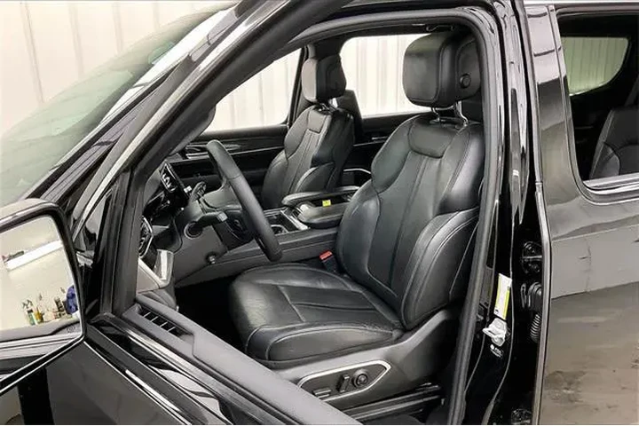 $33490 : Jeep Wagoneer 2022 4x4 Serie image 8