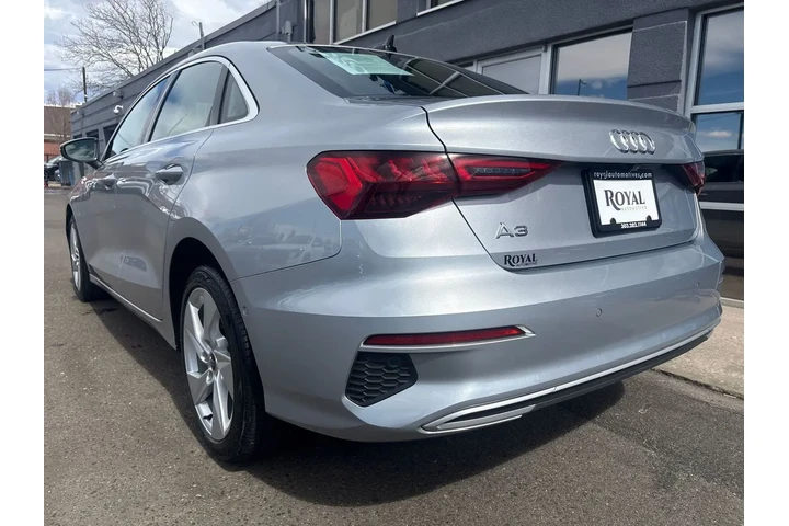 $15995 : 2024 A3 Premium 40 TFSI Front image 4