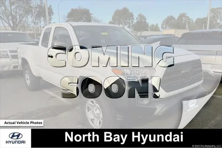 $25990 : Toyota Tacoma 2018 4x2 SR 4d image 1