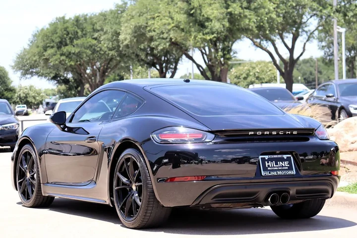 $43781 : 2018 718 Cayman image 10