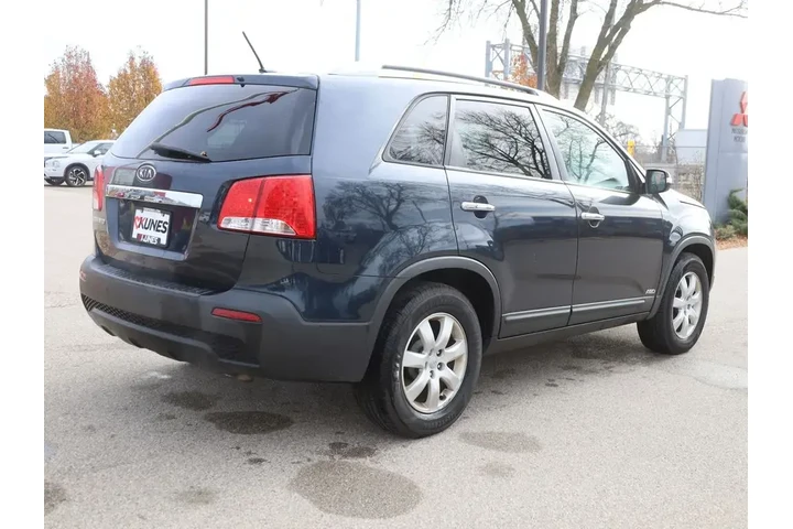 $5577 : Kia Sorento 2013 AWD LX 4dr image 8