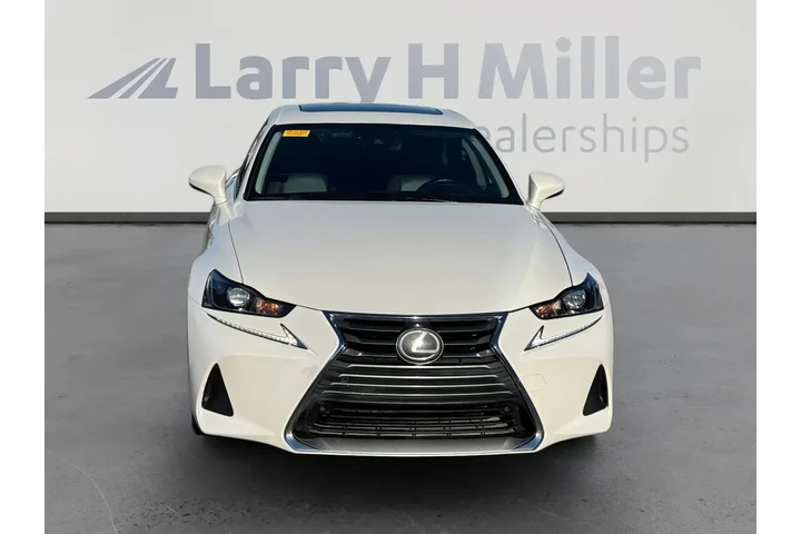 $21317 : Lexus IS 300 2018 4dr Sedan image 8