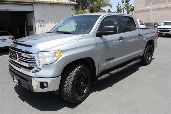 $31995 : 2017 Tundra image 3